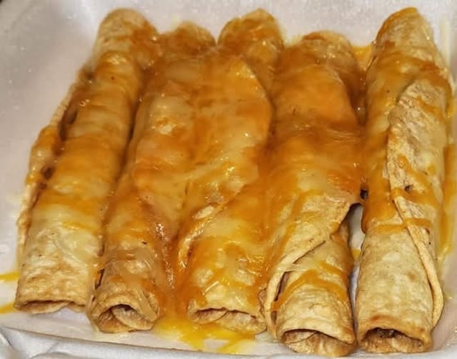 5 Rolled Tacos w/guac.